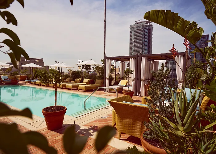 Explore the Best Hip Hotels in Los Angeles for a Trendsetting Getaway