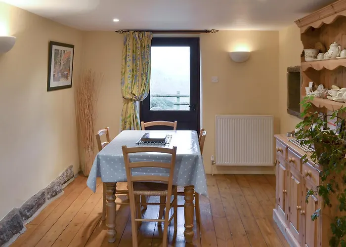 Top Hotels in Bamford for a Delightful Stay