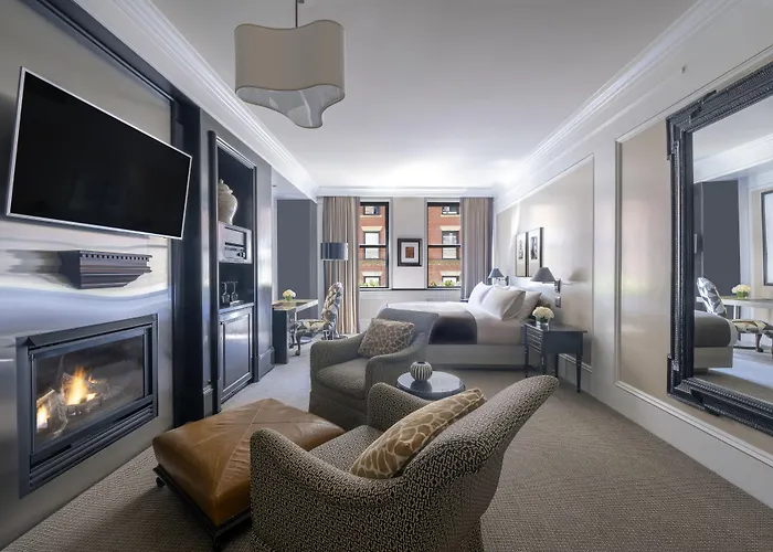 Best Boston Downtown Hotels on a Map